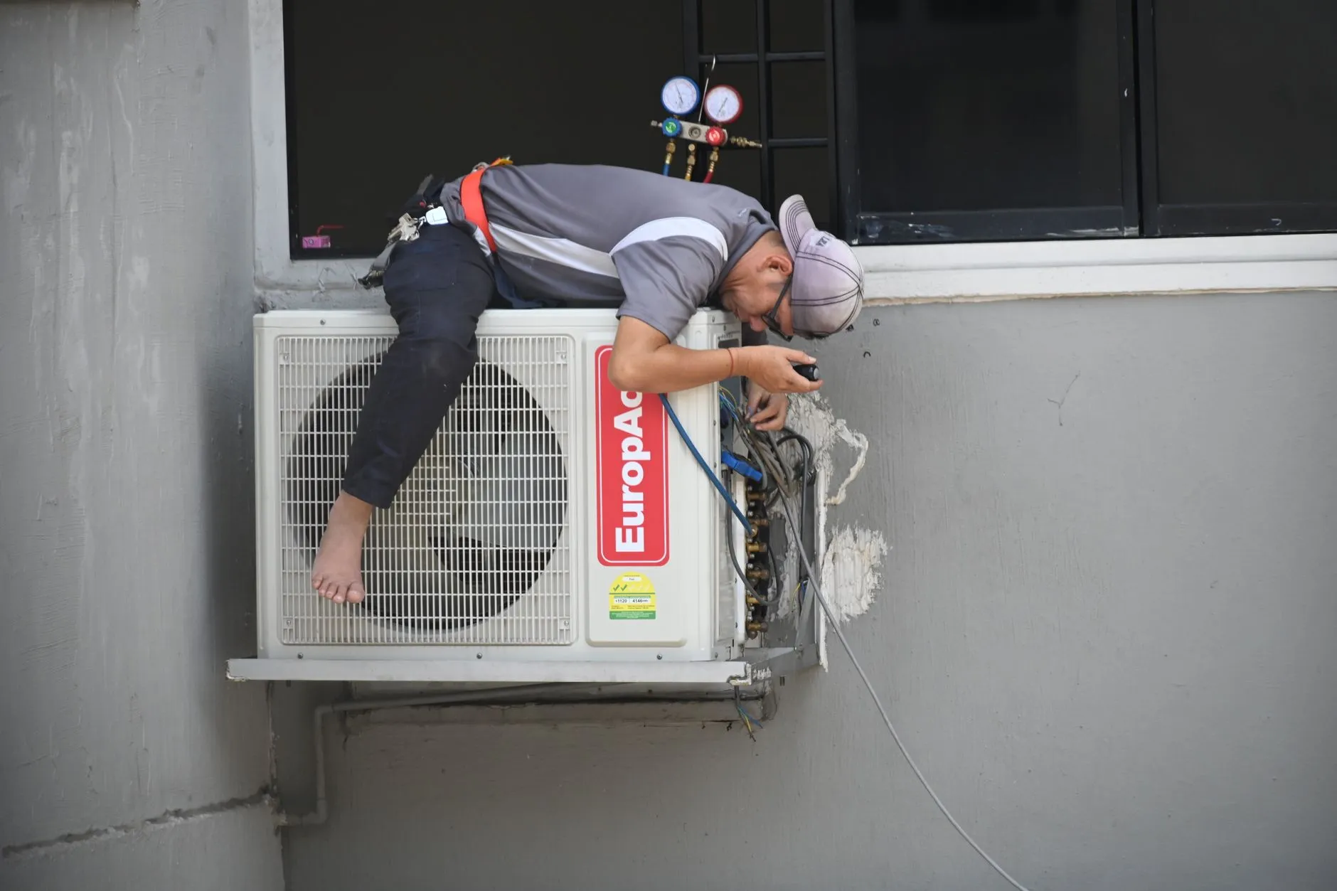 大理石与石英石台面性能对比及家装选材建议
